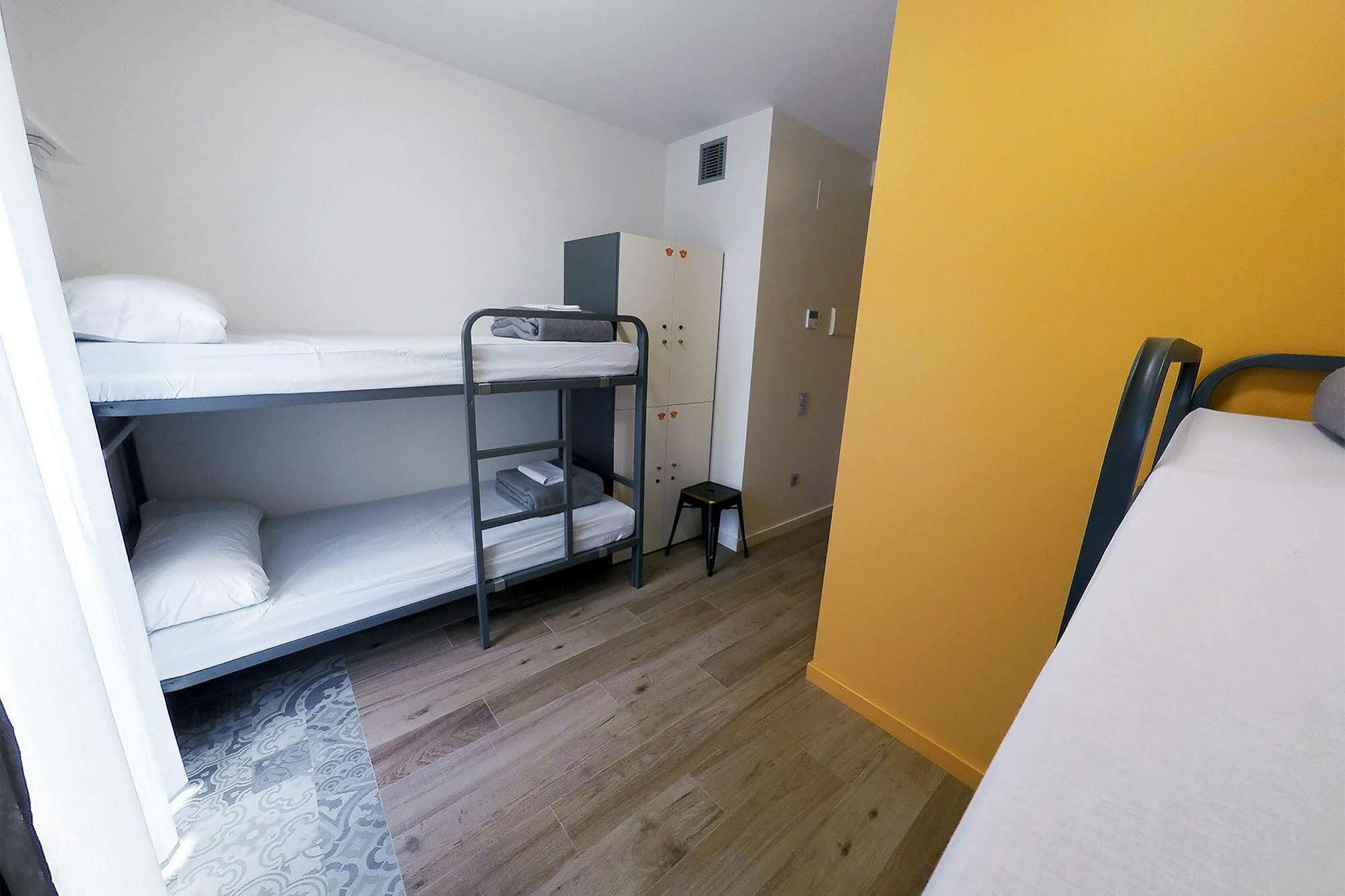 Hostal Meeting Point Barcelona