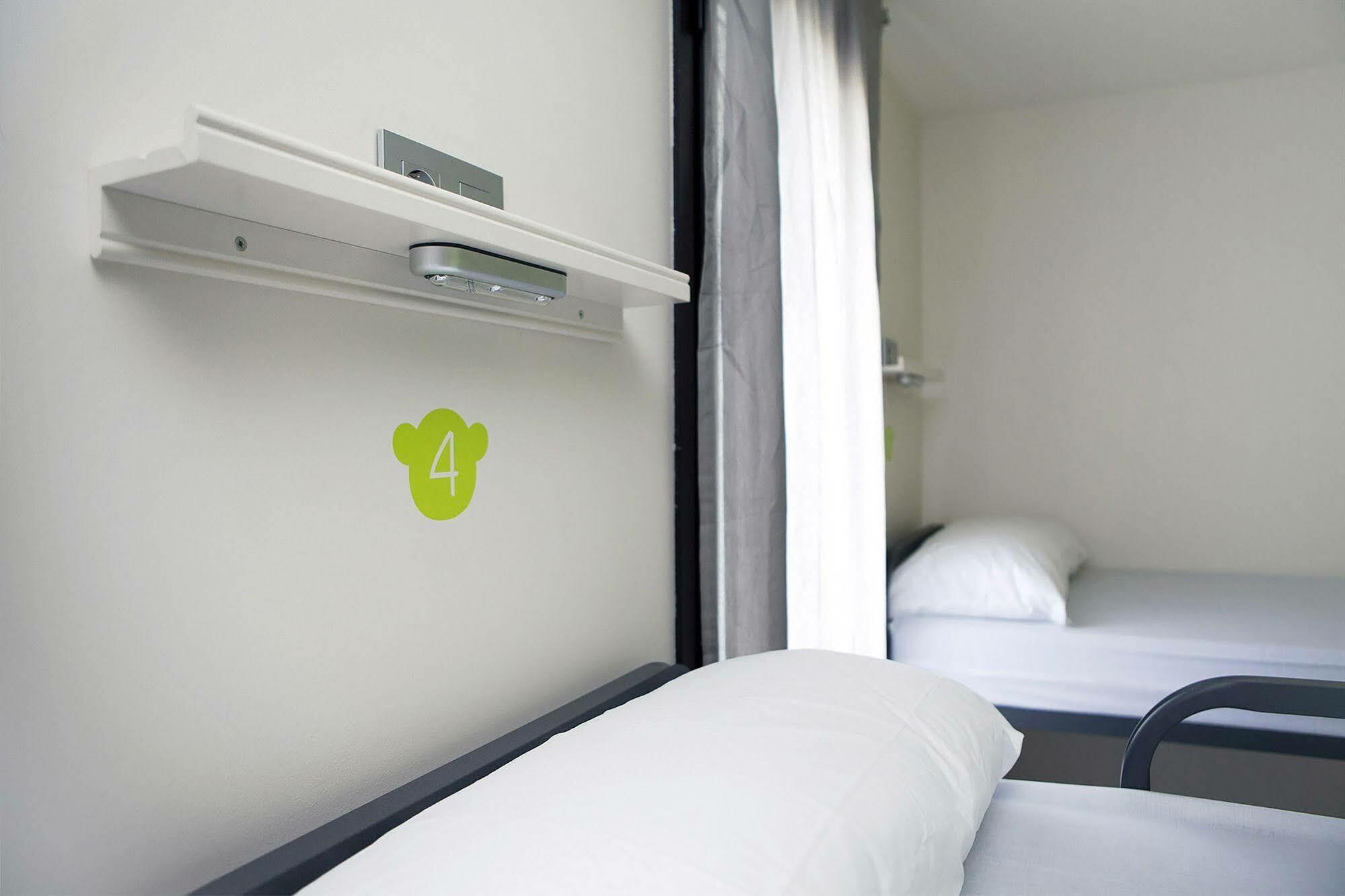 Meeting Point Hostal Barcelona